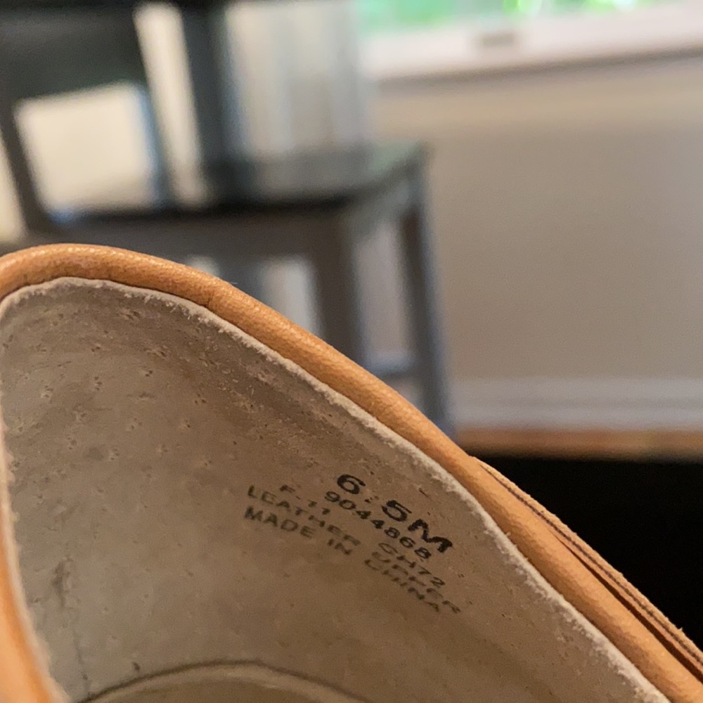 Cheetah Sperry Topsider wedgies. Sperry shoes. Leopard print. - Picture 5 of 7